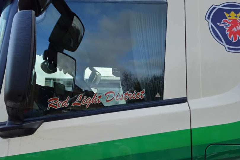 Zijraam sticker (beide zijramen)