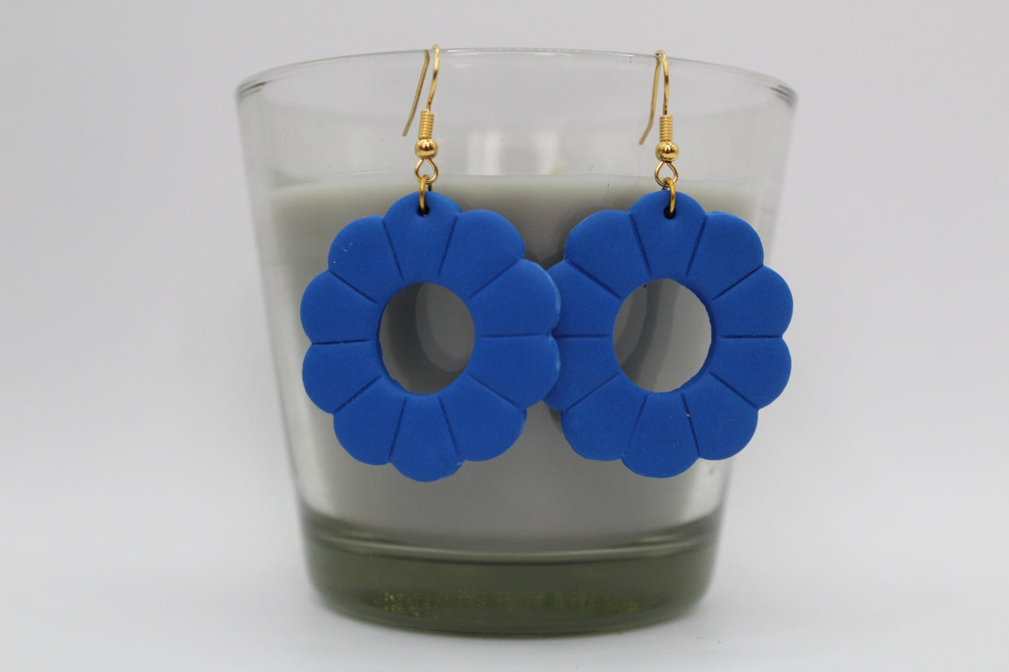 oorbel bloem blauw